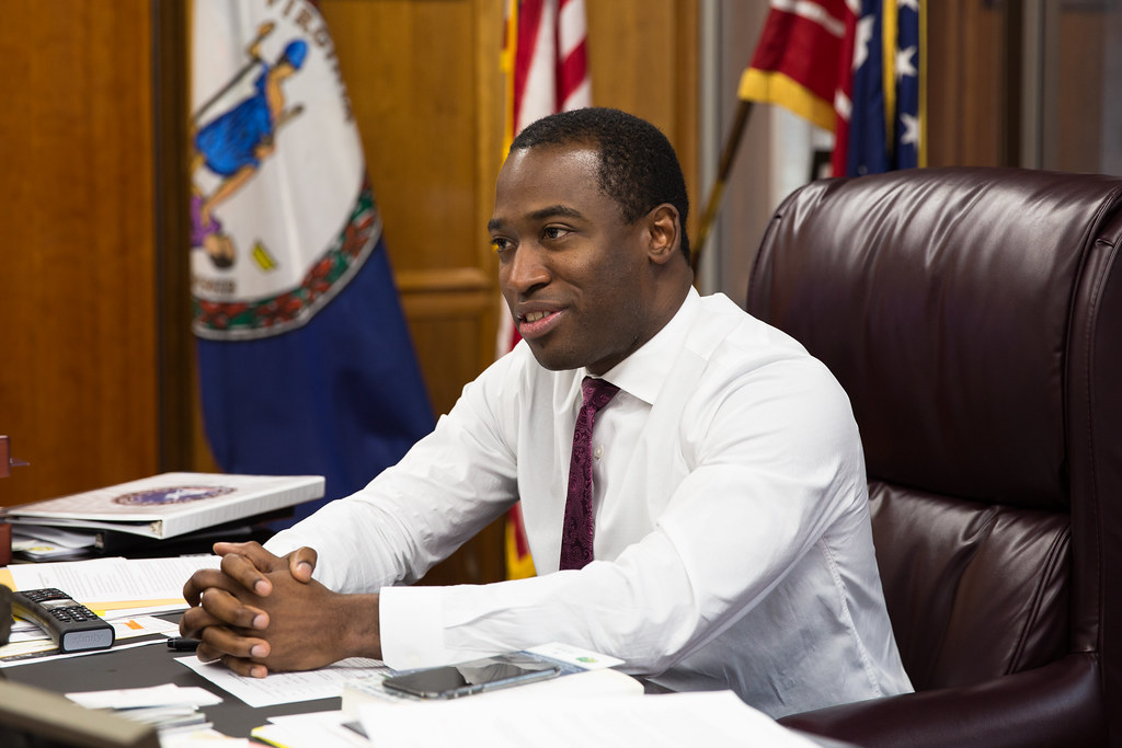 Mayor Stoney Calls for Marijuana Legalization